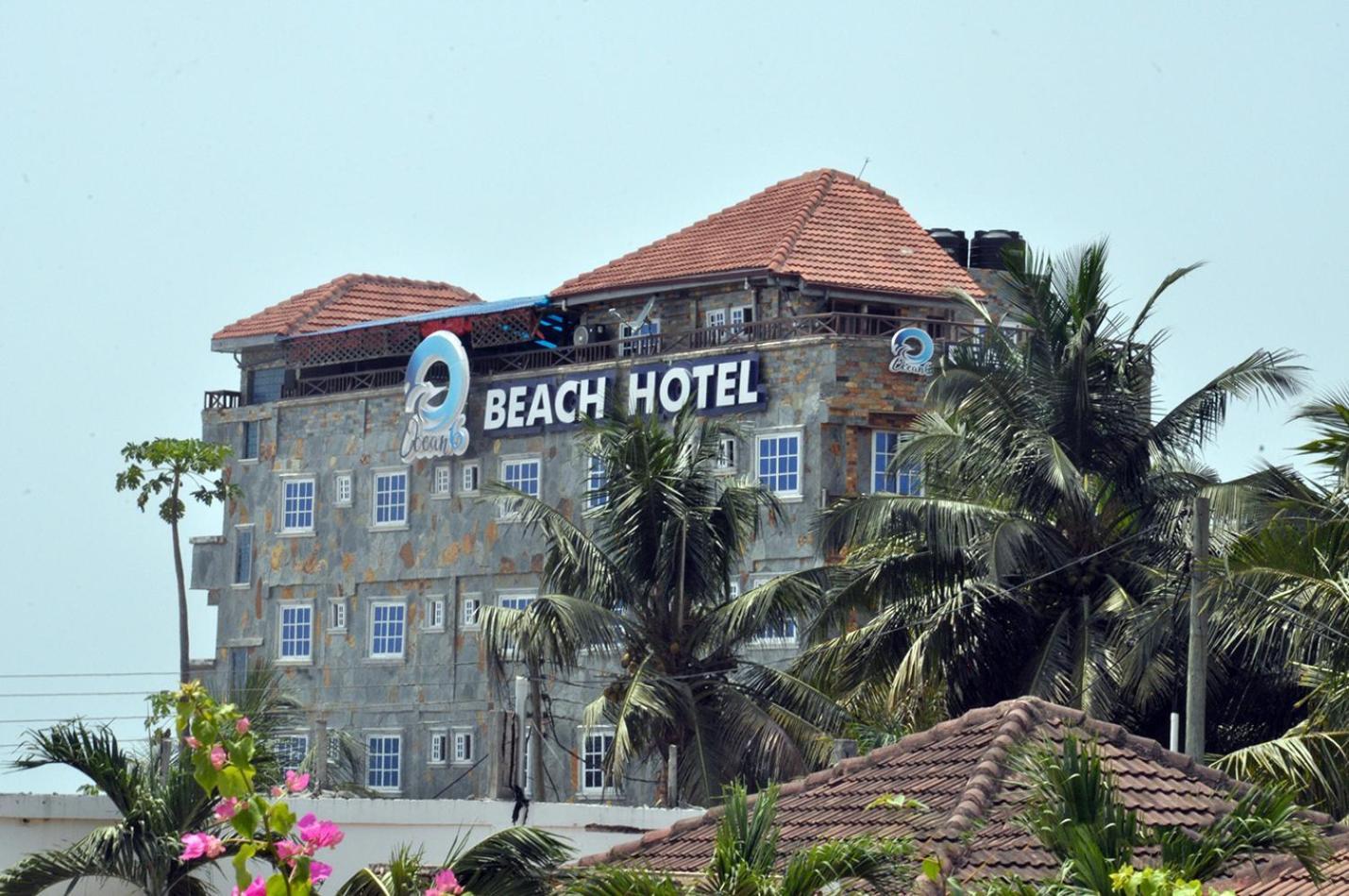 Ocean6 Hotell Kokrobite Eksteriør bilde